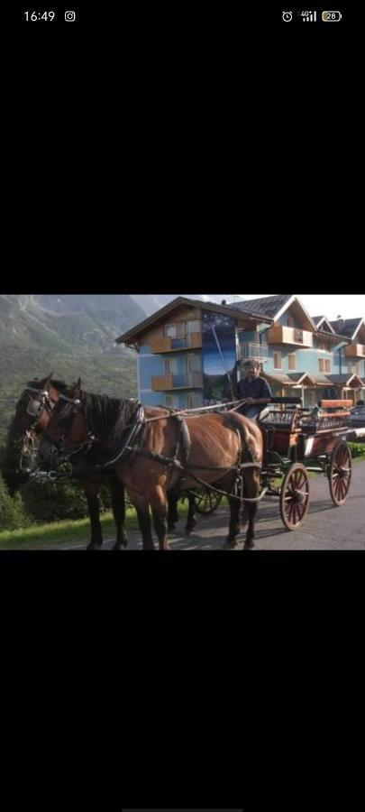 Hotel Cielo Blu 파쏘델토날레 외부 사진