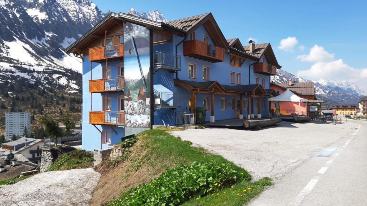 Hotel Cielo Blu 파쏘델토날레 외부 사진