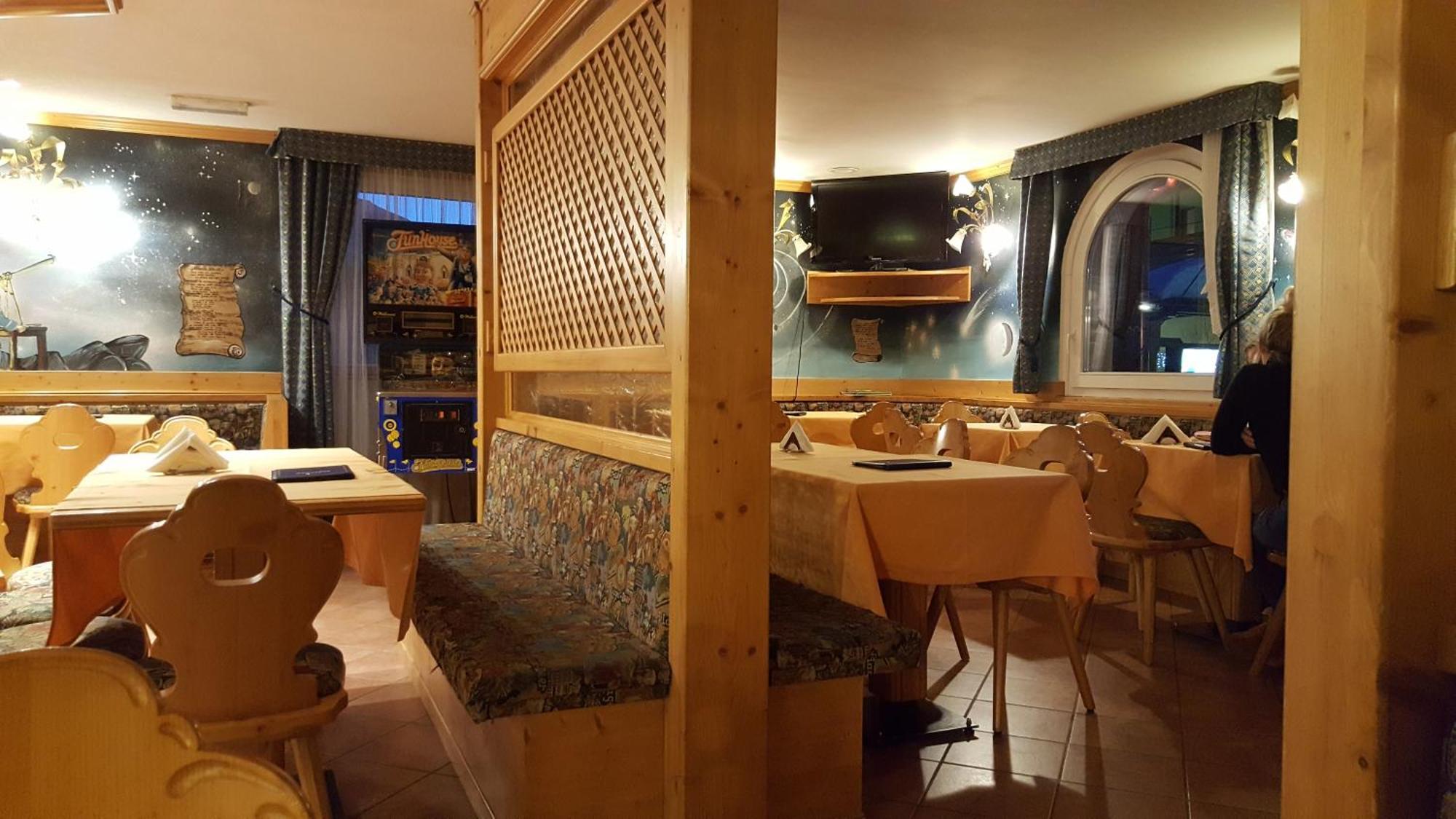 Hotel Cielo Blu 파쏘델토날레 외부 사진